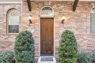 1621 W 23rd St, Houston, TX 77008 - Photo 3