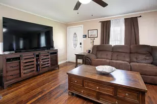 914 S Micheaux St, Palestine, TX 75801 - Photo 15