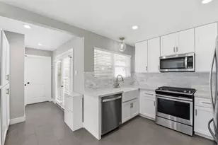 4814 Lido Ln, Houston, TX 77092 - Photo 9