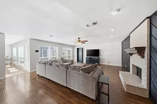 15019 Pearhaven Dr, Houston, TX 77062 - Photo 5