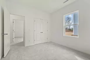 31003 Gayle Prairie Oaks St, Waller, TX 77484 - Photo 11