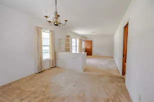 1805 11th St, Hempstead, TX 77445 - Photo 3