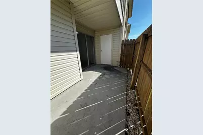 7600 Emmett F Lowry Expressway #205, Texas City, TX 77591 - Photo 15