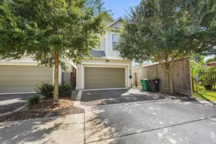 812 E 24th St, Houston, TX 77009 - Photo 3