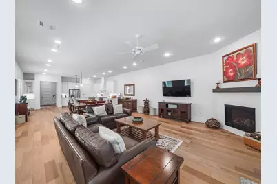 812 E 24th Street, Houston, TX 77009 - Photo 17