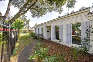 9235 Pecos St, Houston, TX 77055 - Photo 3