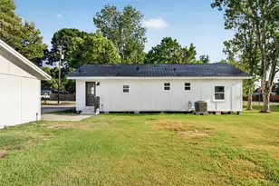 3577 9th St, Nederland, TX 77705 - Photo 33