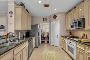 5710 Rose Hill Ct, Rosharon, TX 77583 - Photo 15