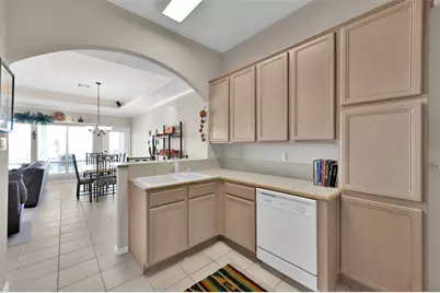 15 Regency Point, Conroe, TX 77356 - Photo 11