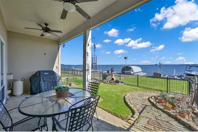 15 Regency Point, Conroe, TX 77356 - Photo 25