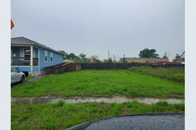 2710 Mills Street, Houston, TX 77026 - Photo 1