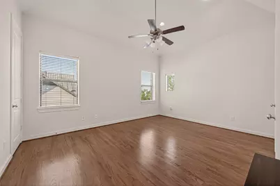 3217 Maxroy Street, Houston, TX 77008 - Photo 19