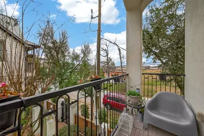 3217 Maxroy Street, Houston, TX 77008 - Photo 25