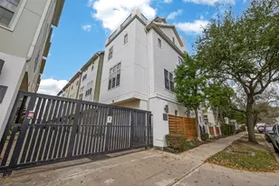 3217 Maxroy St, Houston, TX 77008 - Photo 27