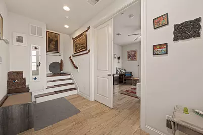 3217 Maxroy Street, Houston, TX 77008 - Photo 7