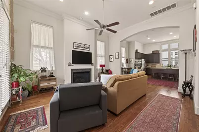 3217 Maxroy Street, Houston, TX 77008 - Photo 3