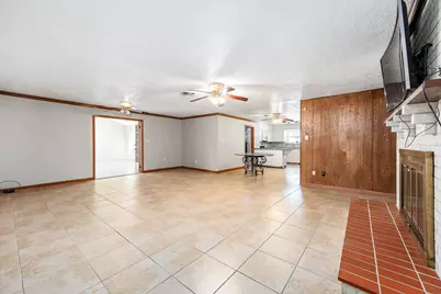 5813 Russell Lane, Baytown, TX 77521 - Photo 7