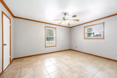 5813 Russell Lane, Baytown, TX 77521 - Photo 13