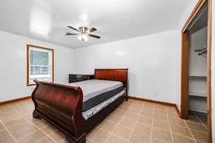 5813 Russell Ln, Baytown, TX 77521 - Photo 17