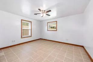 5813 Russell Ln, Baytown, TX 77521 - Photo 19