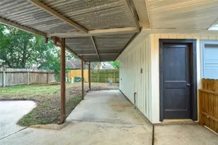 29 Devonshire Dr, Conroe, TX 77304 - Photo 43