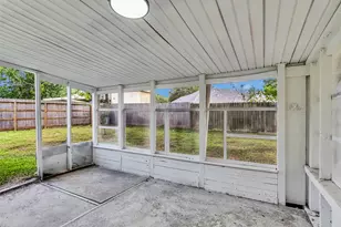 9947 Sagebud Ln, Houston, TX 77089 - Photo 33