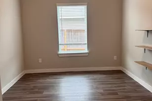 5017 Evergreen Dr, La Marque, TX 77568 - Photo 9