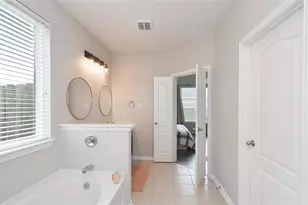 9919 Silver Terrace Dr, Rosharon, TX 77583 - Photo 7
