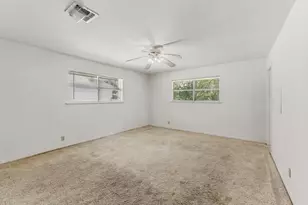 1421 22nd St, Huntsville, TX 77340 - Photo 33