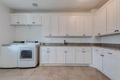 5410 Valerie St, Bellaire, TX 77401 - Photo 33