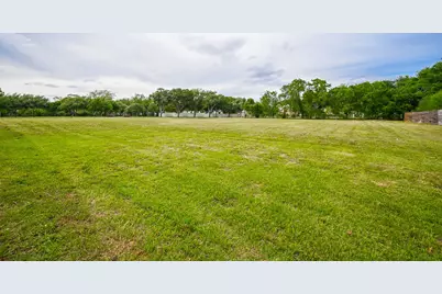 1307 Horseshoe Drive, Sugar Land, TX 77478 - Photo 13