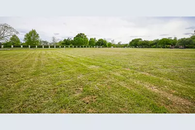 1307 Horseshoe Drive, Sugar Land, TX 77478 - Photo 17