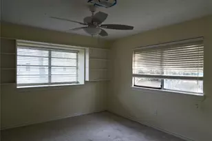 614 Pine Cir, Pasadena, TX 77586 - Photo 11
