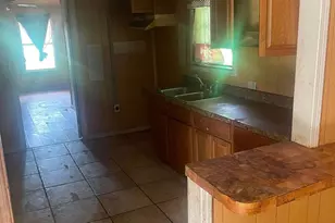 406 4th St, Orange, TX 77630 - Photo 17