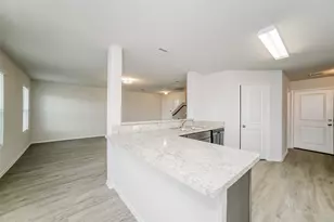 220 Blue Crane St, Huntsville, TX 77320 - Photo 5