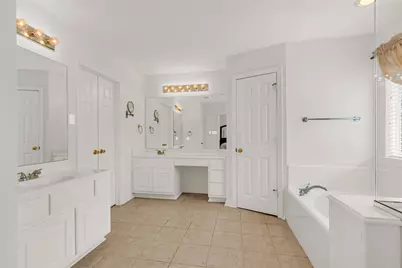 10825 Millridge Pines Court, Houston, TX 77070 - Photo 21