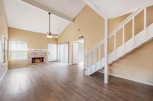 6315 Cattails Ln, Houston, TX 77035 - Photo 9