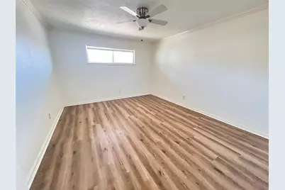 911 Byrne Street #4, Houston, TX 77009 - Photo 5
