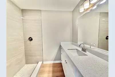 9010 Roos Road, Houston, TX 77036 - Photo 33