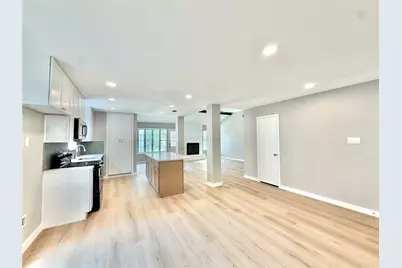 9010 Roos Road, Houston, TX 77036 - Photo 7