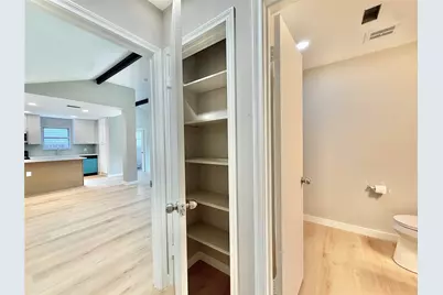 9010 Roos Road, Houston, TX 77036 - Photo 37