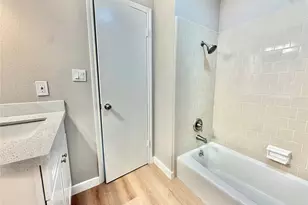 9010 Roos Rd, Houston, TX 77036 - Photo 29