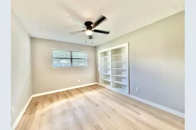 9010 Roos Road, Houston, TX 77036 - Photo 25