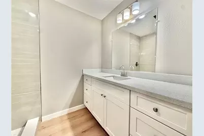 9010 Roos Road, Houston, TX 77036 - Photo 35