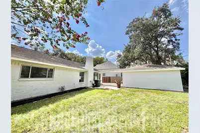 9010 Roos Road, Houston, TX 77036 - Photo 39