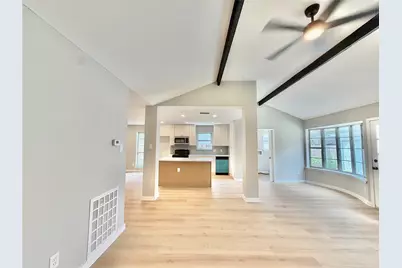 9010 Roos Road, Houston, TX 77036 - Photo 17