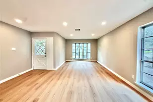 9010 Roos Rd, Houston, TX 77036 - Photo 21