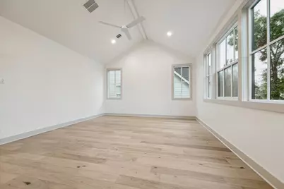 1714 Viking Drive, Houston, TX 77018 - Photo 9