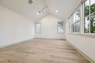1714 Viking Dr, Houston, TX 77018 - Photo 9