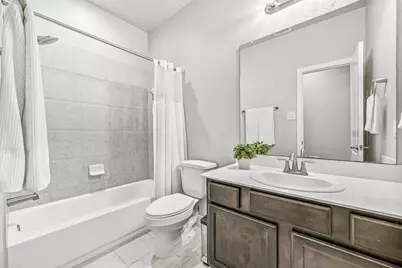 305 Bordeaux Court, Alvin, TX 77511 - Photo 21